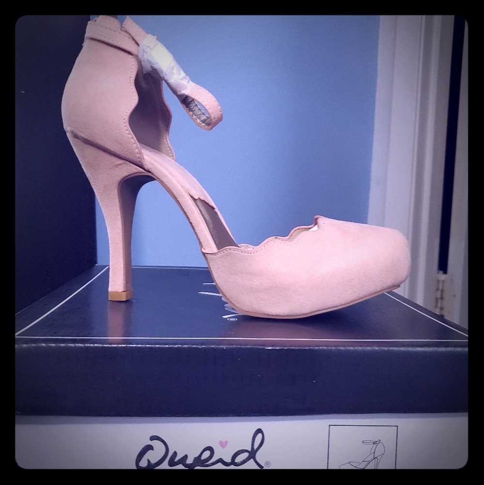 Quipid blush pumps size 7 1/2 Brand New